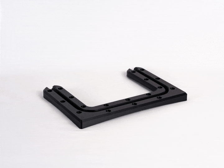 Toyota land cruiser (200 series) phone mount guide 13 Land Cruiser Dash Mount – OEM-Style Accessory Rail (2008–2015 LC200)