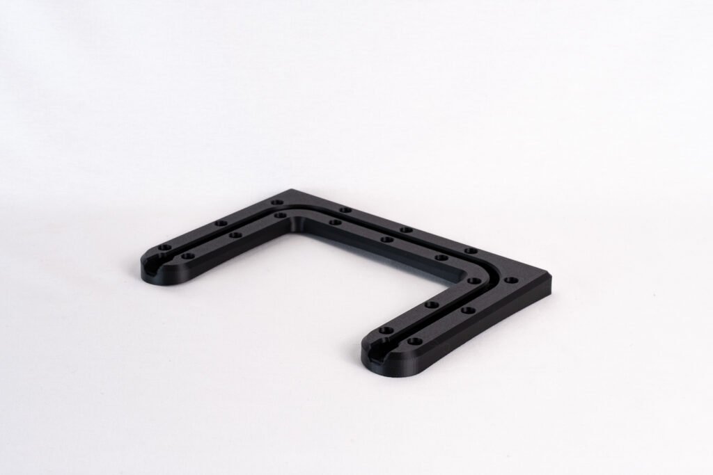 12 Land Cruiser Dash Mount – OEM-Style Accessory Rail (2008–2015 LC200)