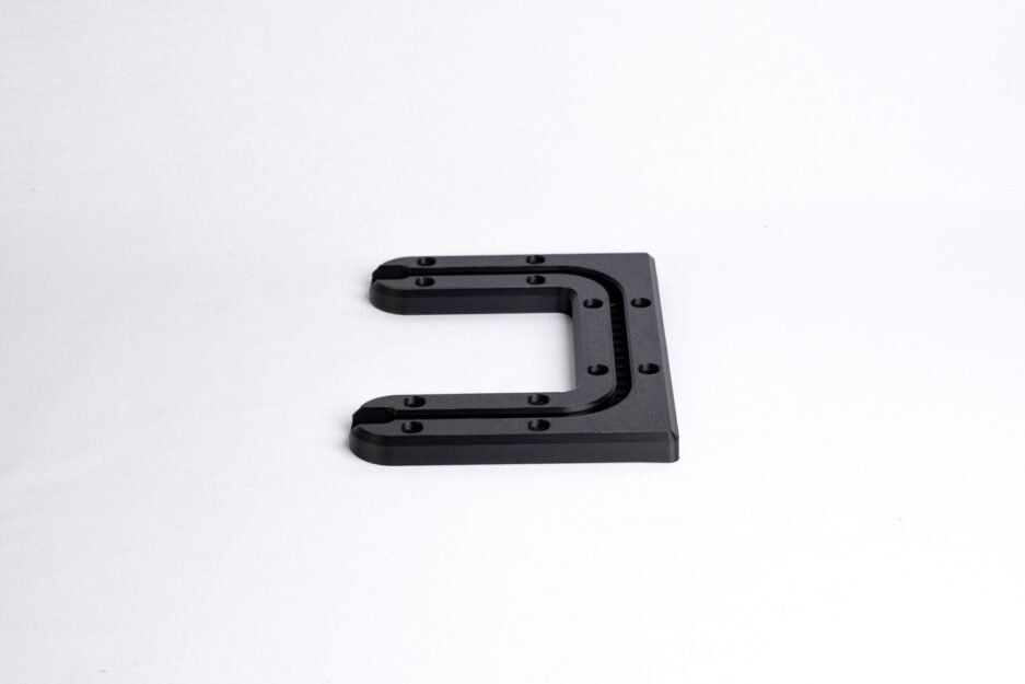 Best toyota tundra phone mount & dash mount setup 14 Toyota Tundra Dash Mount – OEM-Style Accessory Rail (2014–2021)