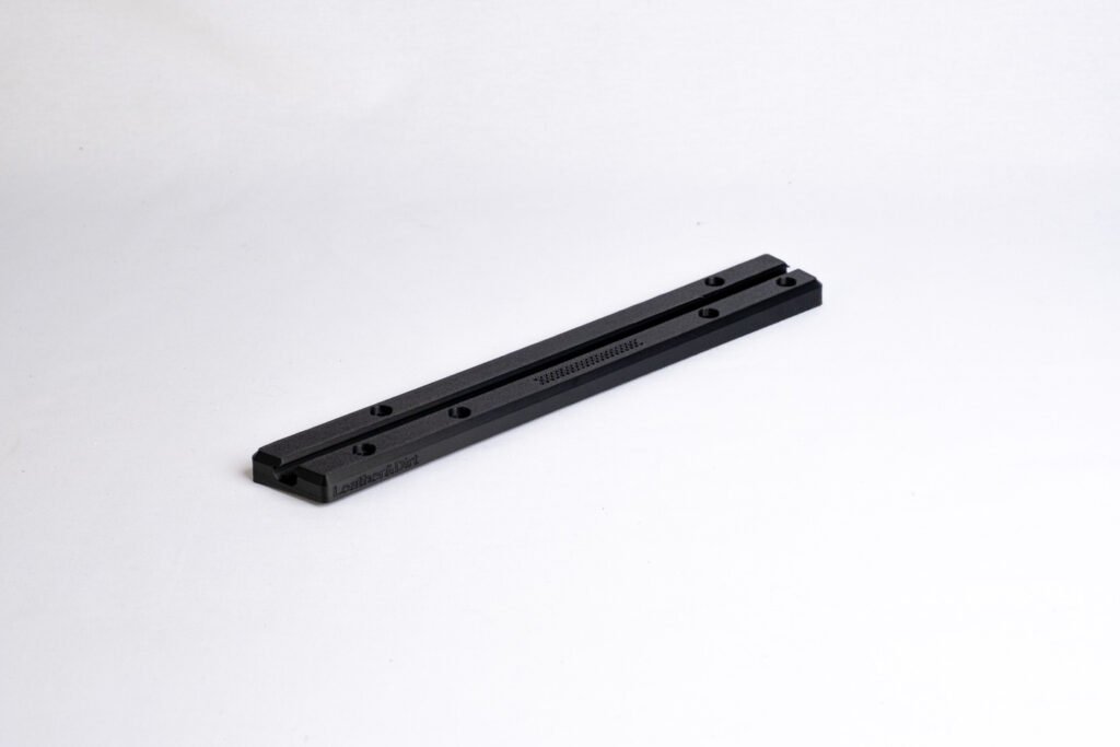8 Subaru Outback Dash Mount – OEM-Style Accessory Rail (2020–2025)