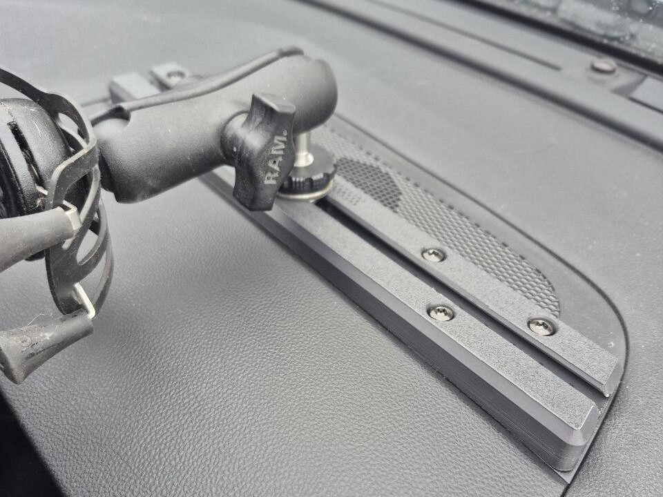 Subaru outback phone mount 2 2qxarikav8og1 edited, , Subaru Outback phone mount