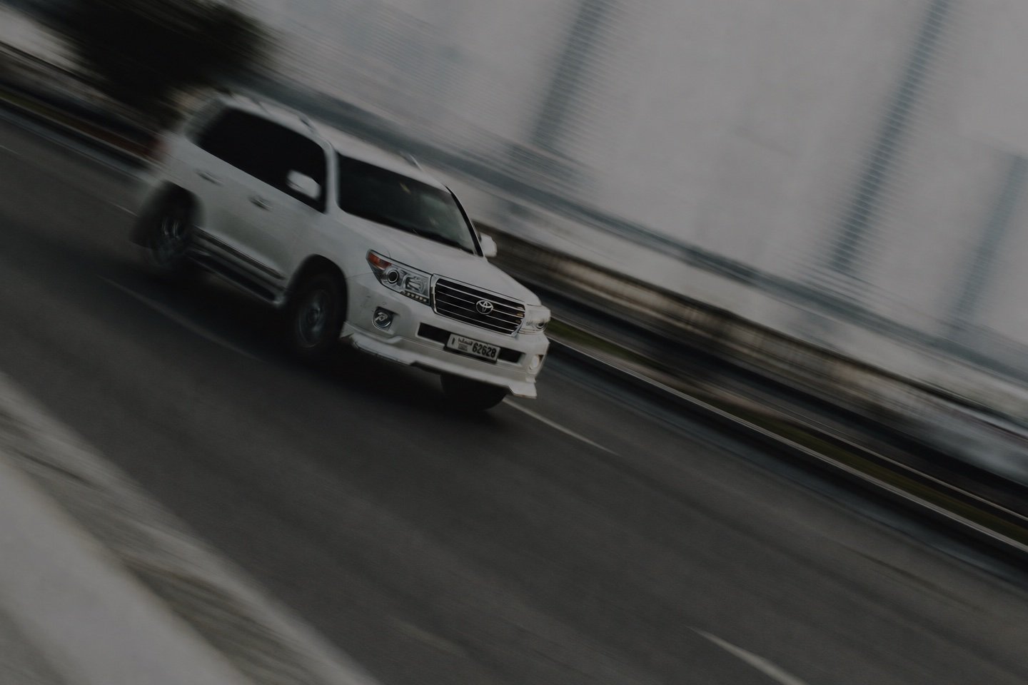 shahzin shajid QFIJFSOHoZY unsplash dark， ， OEM-style accessories for Lexus Land Cruiser G-Wagon